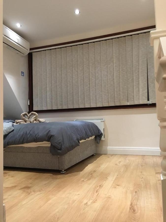Studio Flat In The Heart Of Golders Green London Exterior photo